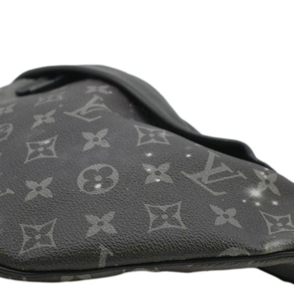 LOUIS VUITTON Discovery Monogram Galaxy Bumbag Black - Picture 6 of 13